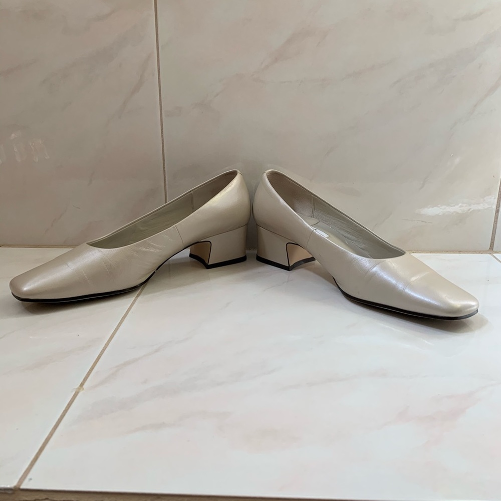 Caressa Ultima Series, 9½ M leather pumps - Picture 6 of 12